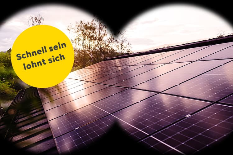 Ein Dach mit PV-Modulen